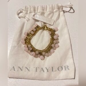 (NWT) Ann Taylor Pink ball bracelet (new with tag with a bag)